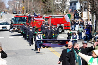 20080330_st_patricks_parade_mystic_conn_13_fire_dept_mfd.JPG