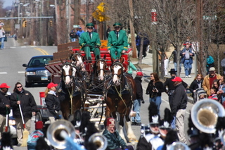 o6/34/753234/1/95015767.zYit4SnC.20080330_s_horses.JPG