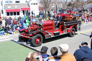 20080330_st_patricks_parade_mystic_conn_40_westerly_wfd.JPG