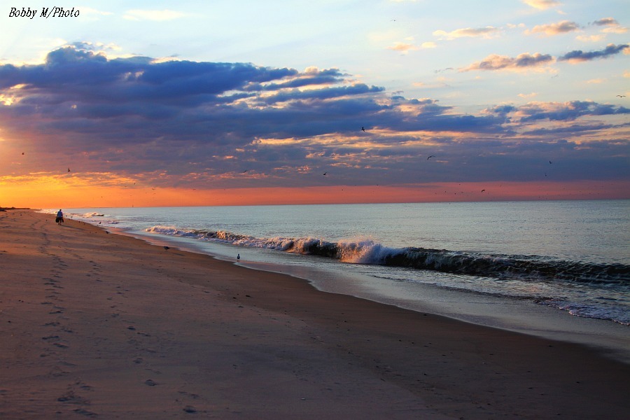 Daybreak upon the beach