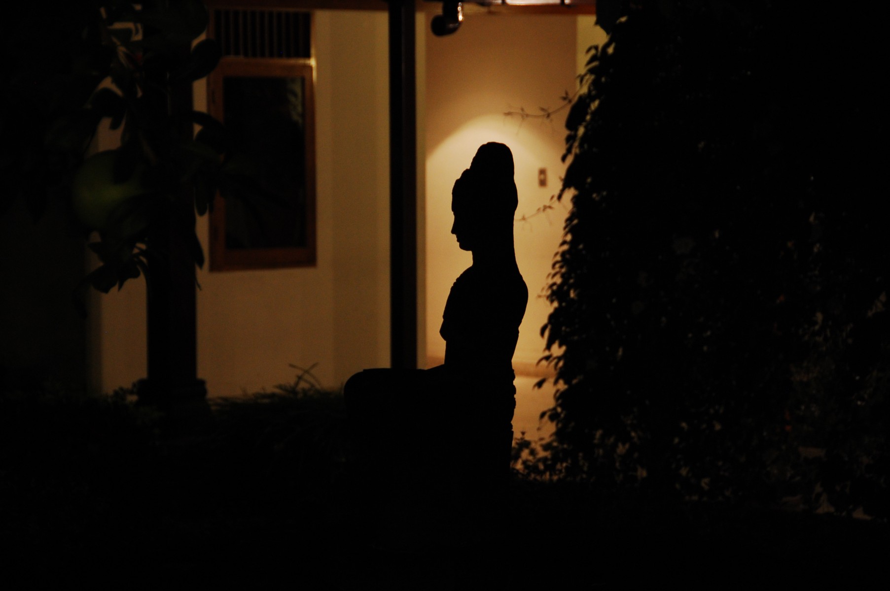 Manohara Hotel in the early morning