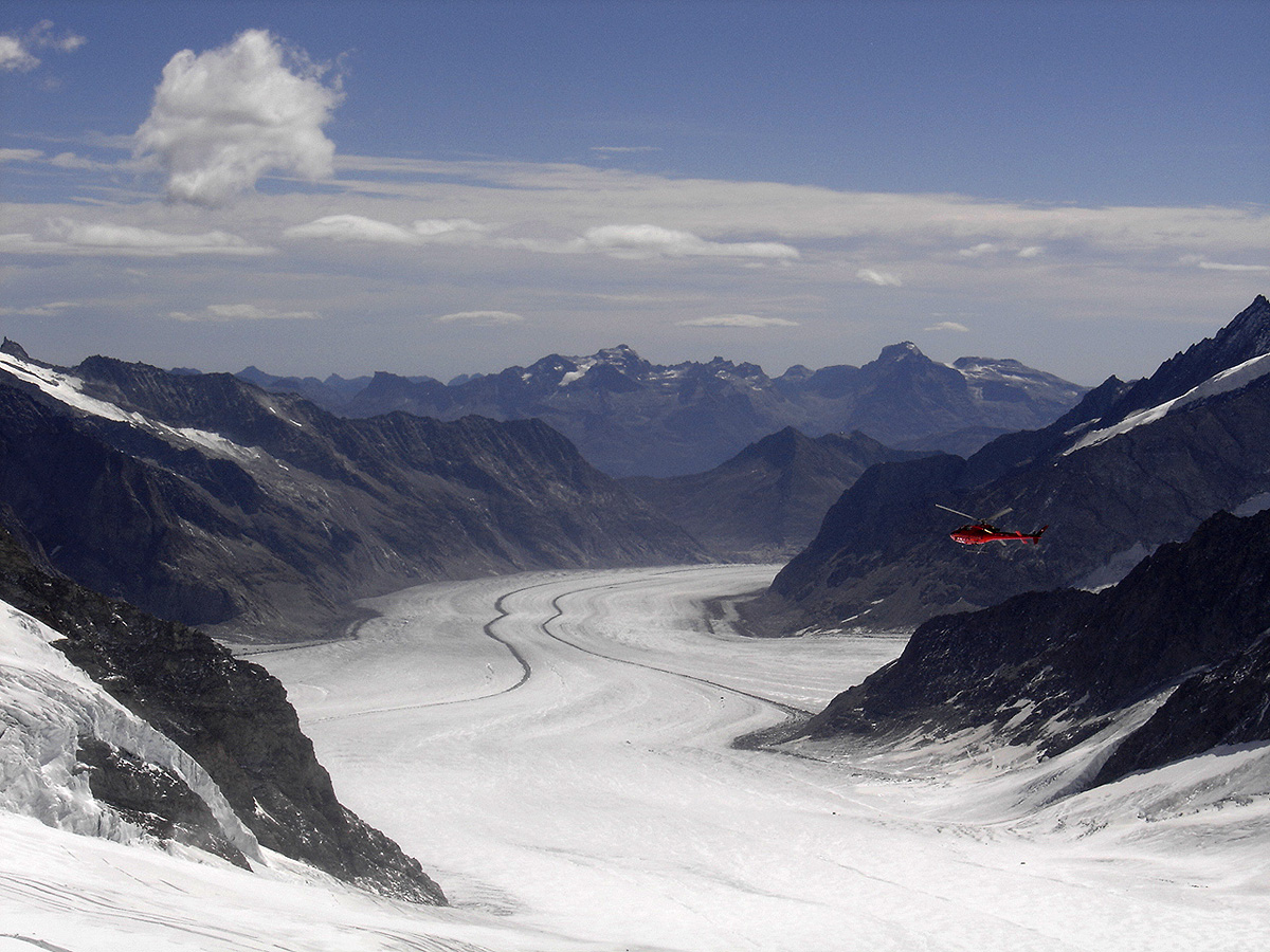 Glaciar Aletsch a vista de Pajaro.jpg