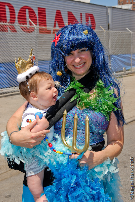 mermaidparade07-119.jpg