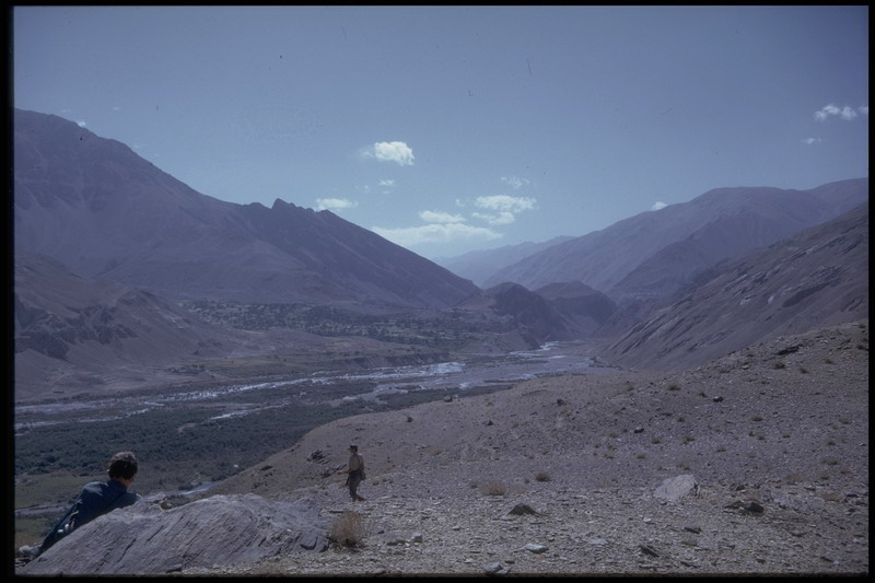 The enclosing valley open up with Skauser in the distance