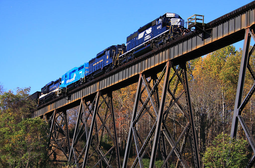 EMDs on the bridge near Troutville 