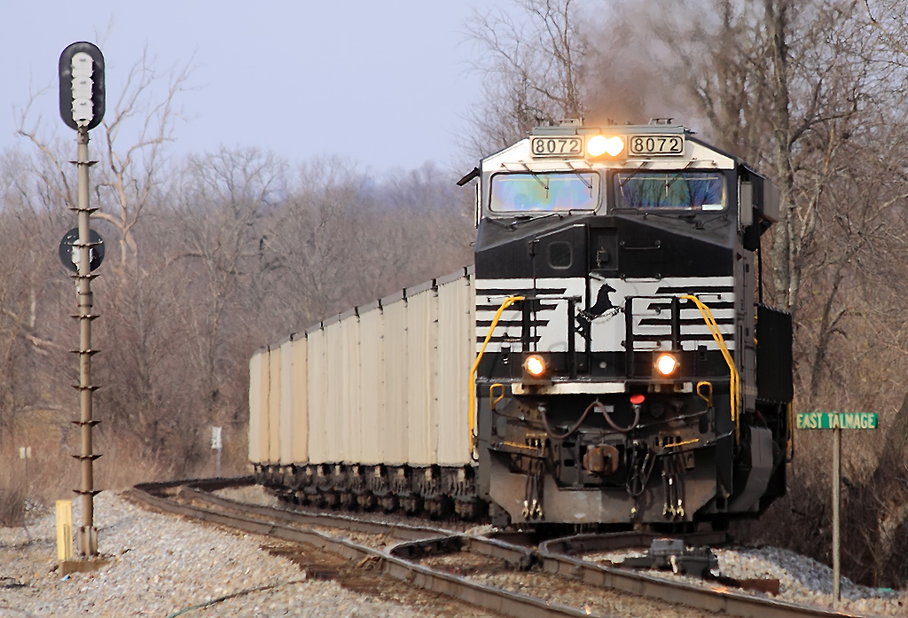 76J starts out of the siding at East Talmage with 120 loads of Indiana coal for the KU plant at Brown KY 