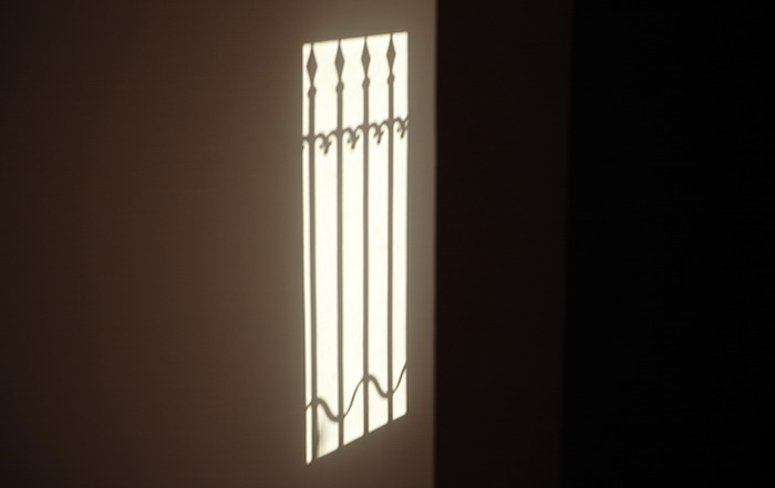 <b>5th Place</b><br>Shadow of a fence<br>by aam1234