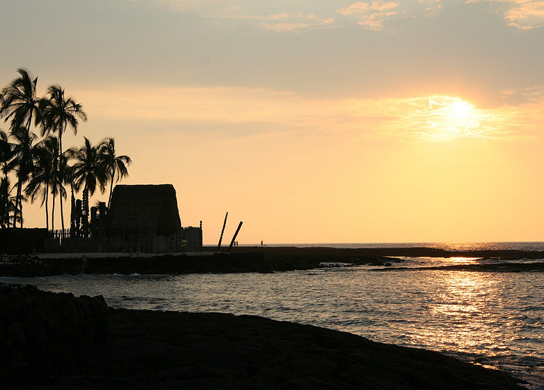 City of Refuge (Sanctuary) Pu`uhonua Honaunau * Traveller