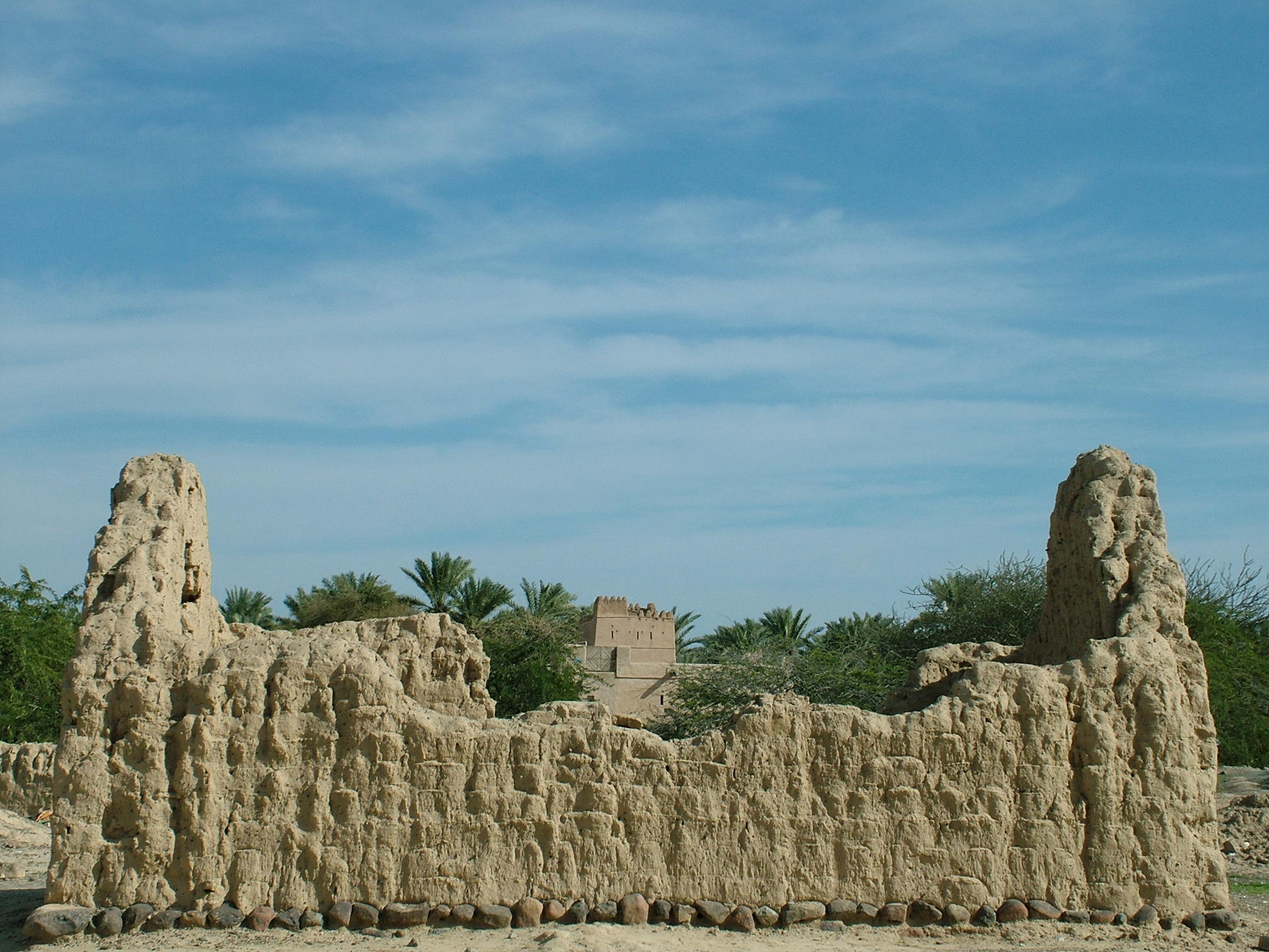 Unrestored Buildings Fujairah Fort.JPG
