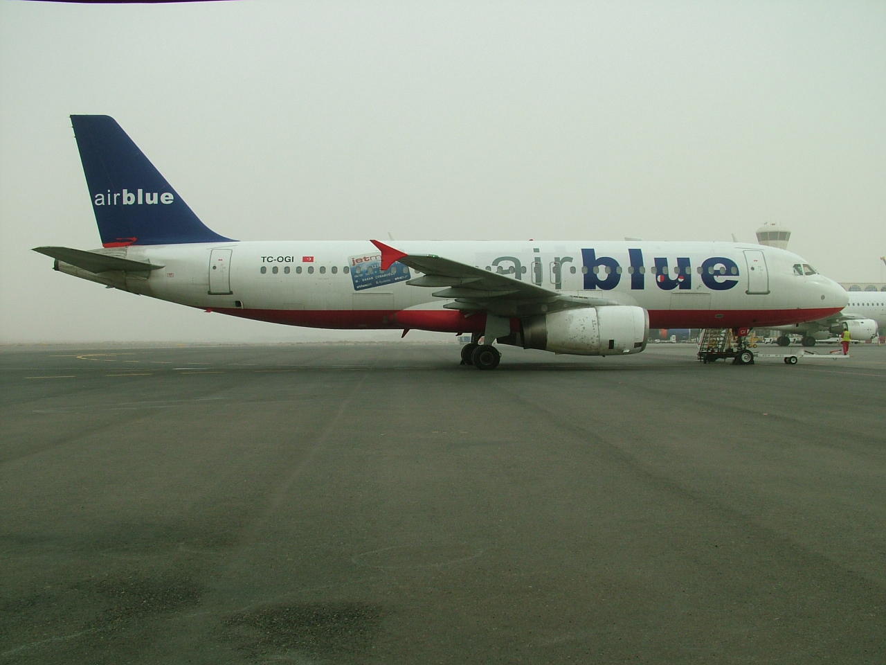 1433 14th January 06 Air Blue Foggy Day at Sharjah.JPG