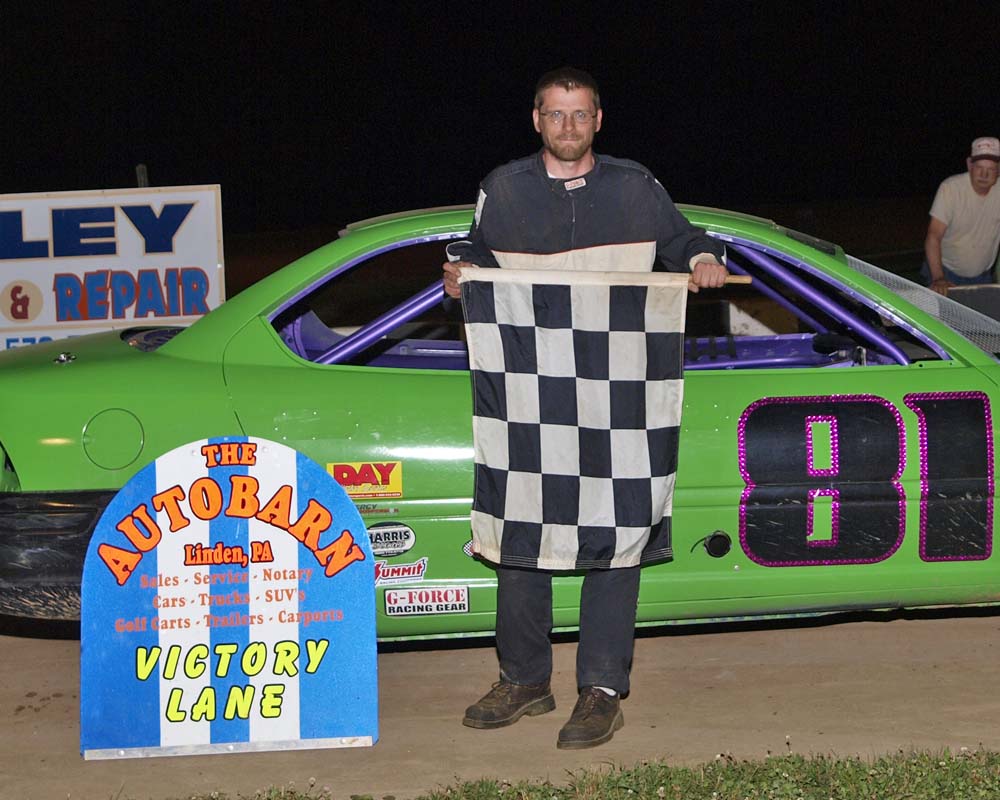 4 cyl winner Mike Lucas