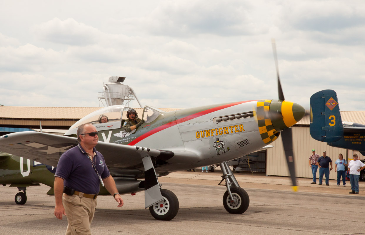 Gunfighter, taxiing back in after my flight