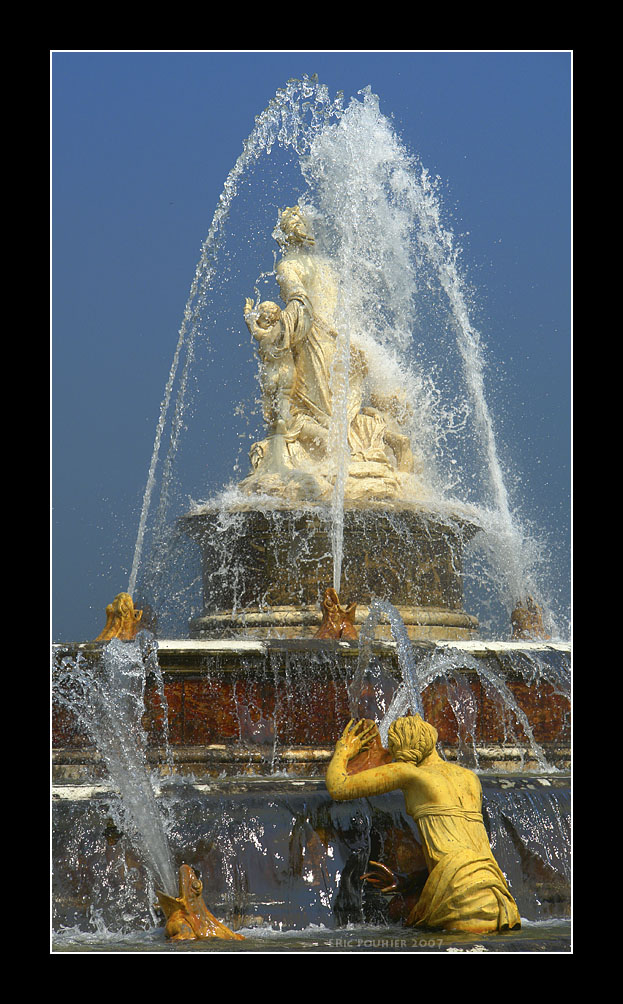 Fontaine Latuna detail