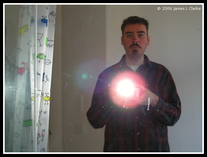 Holding a themal detonator