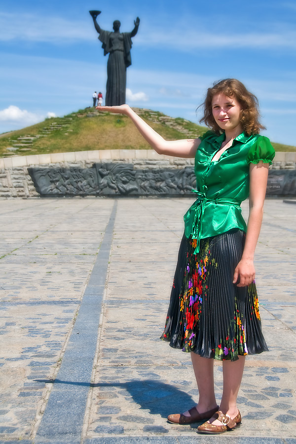 Tanya holding Motherland statue, Cherkasy