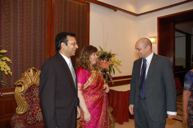 VIVEK + MAYA031.JPG