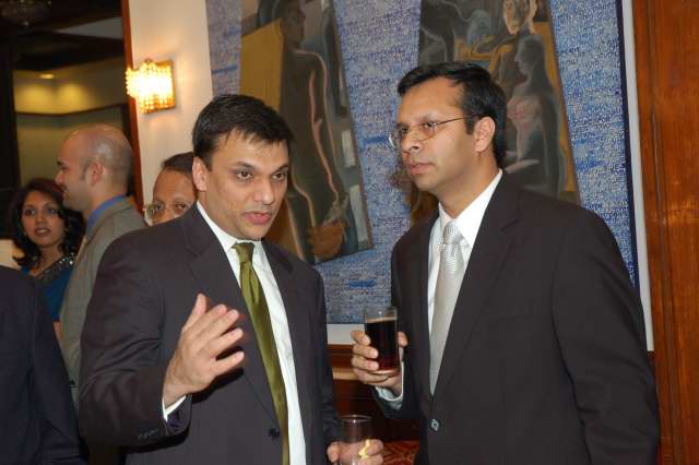 VIVEK + MAYA110.JPG