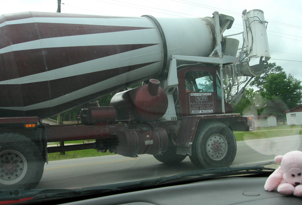 CEMENT MIXER
