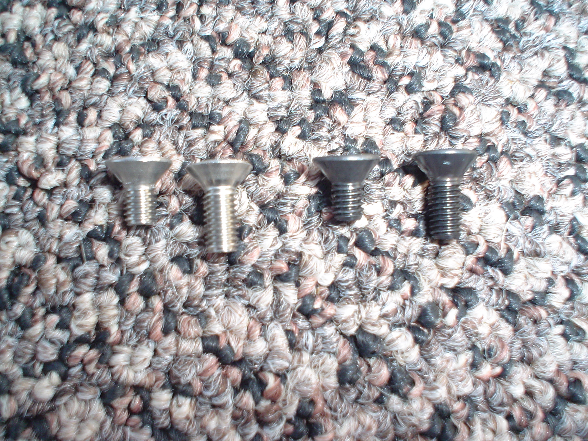 screws pneuframe vid 086.JPG
