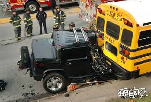 Hummber into school bus.bmp