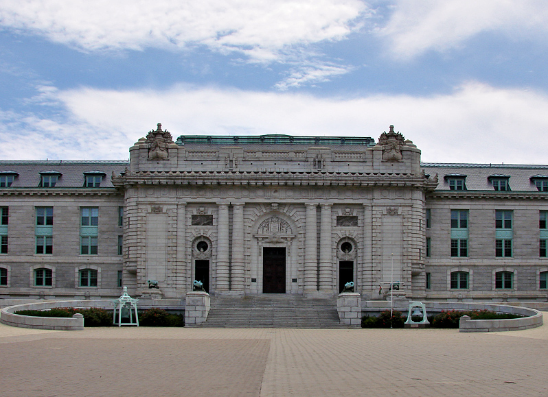 US Naval Academy, Bancroft Hall