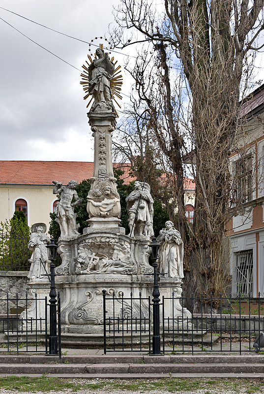 Vizivros, plague statue