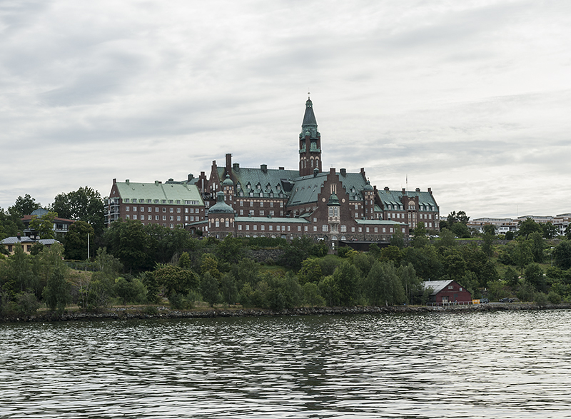 Stockholm by water, grand building