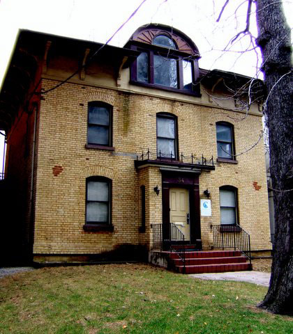 lushCAS-3-Bio-house-projec.jpg