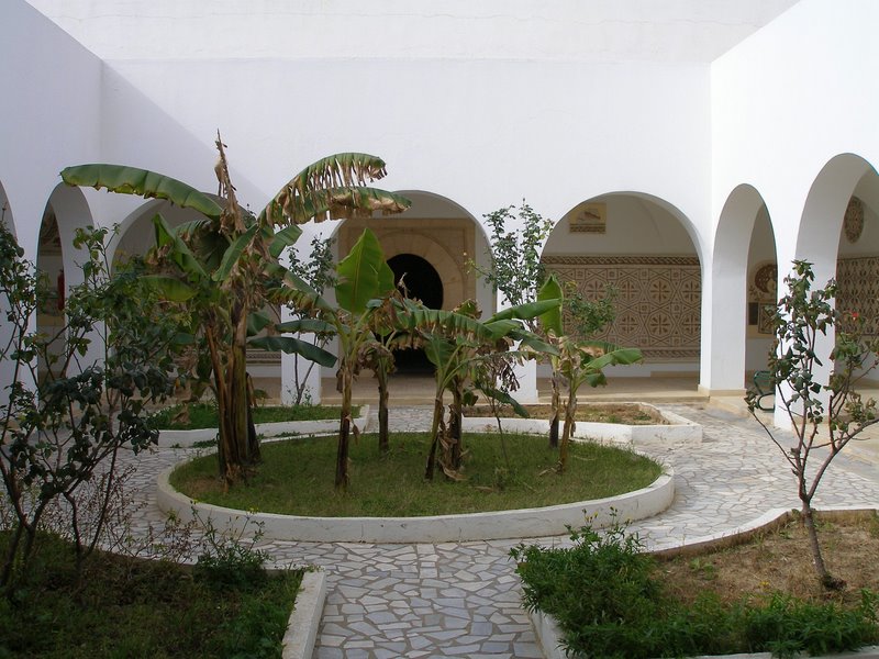 El Djem - museum courtyard