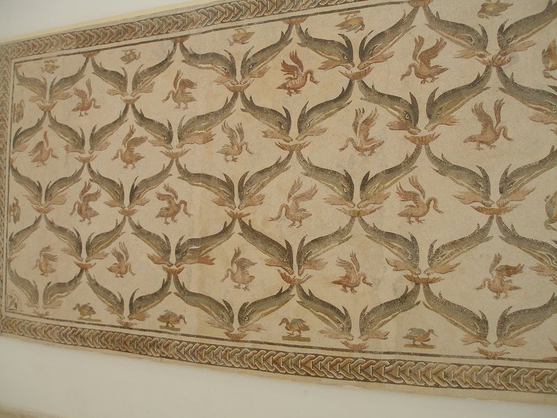 El Djem - museum - dolphins & geese mosaic
