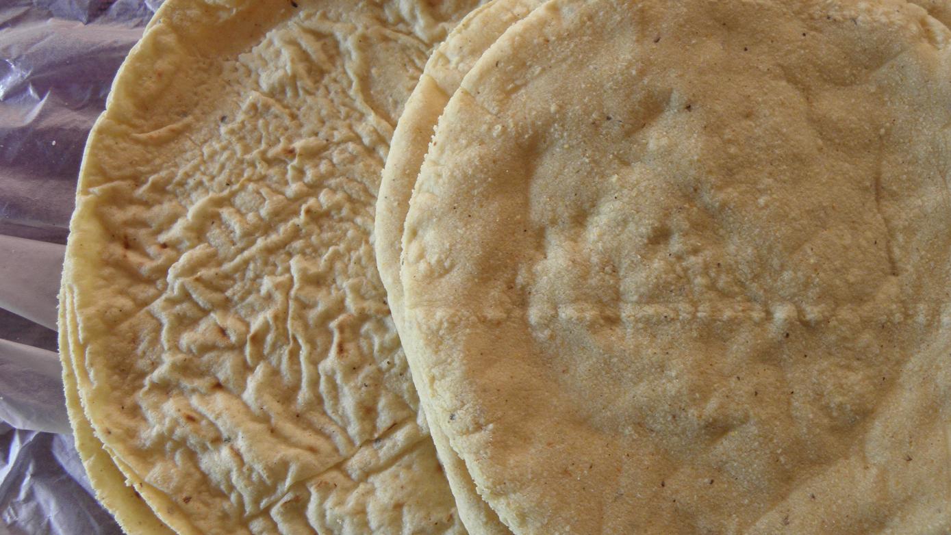Tortillas made by machine,  hechas por la mquina