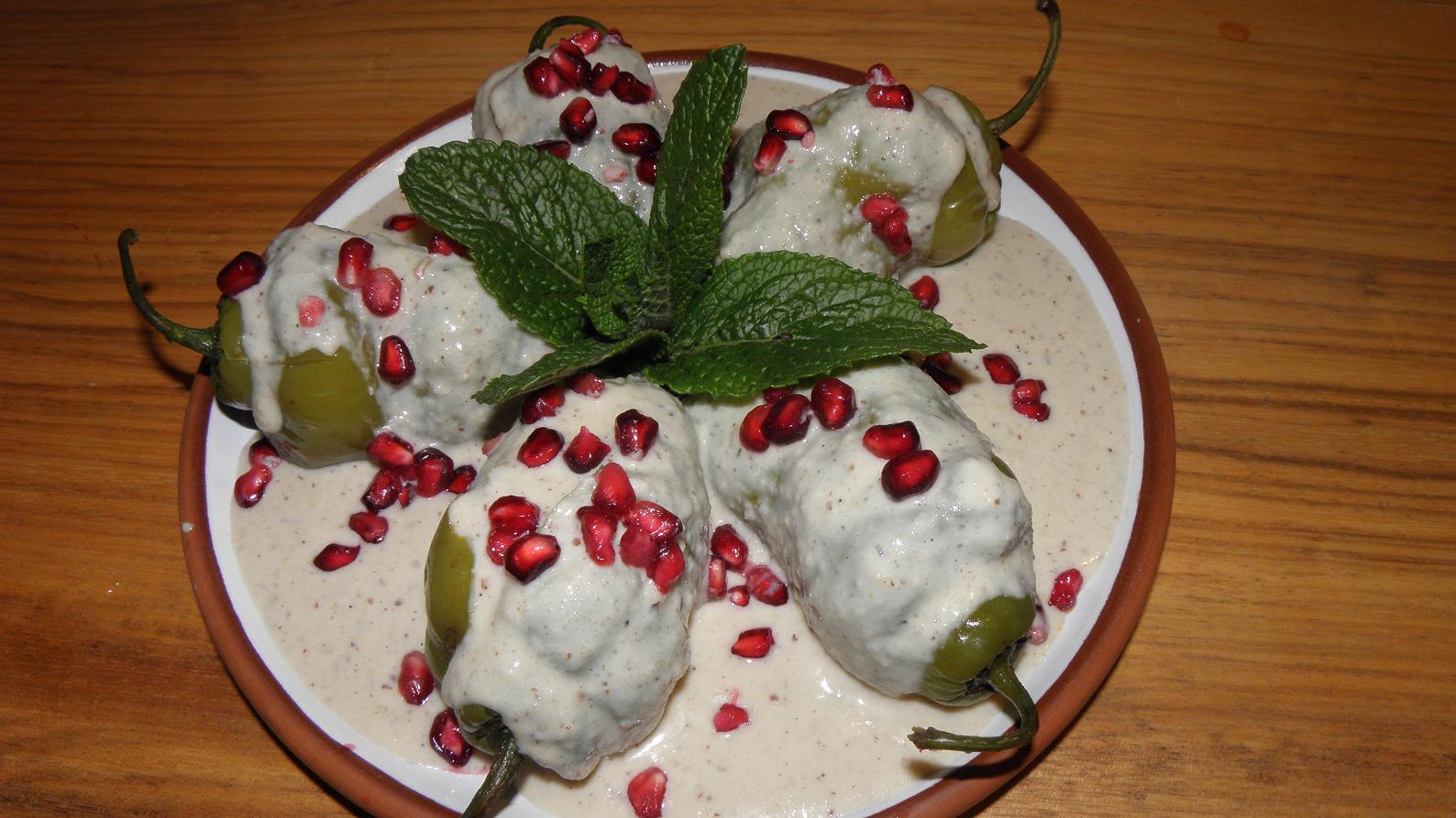 Chiles en Nogada