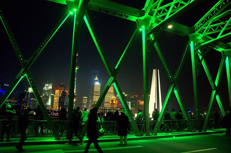 Waibaidu Bridge.