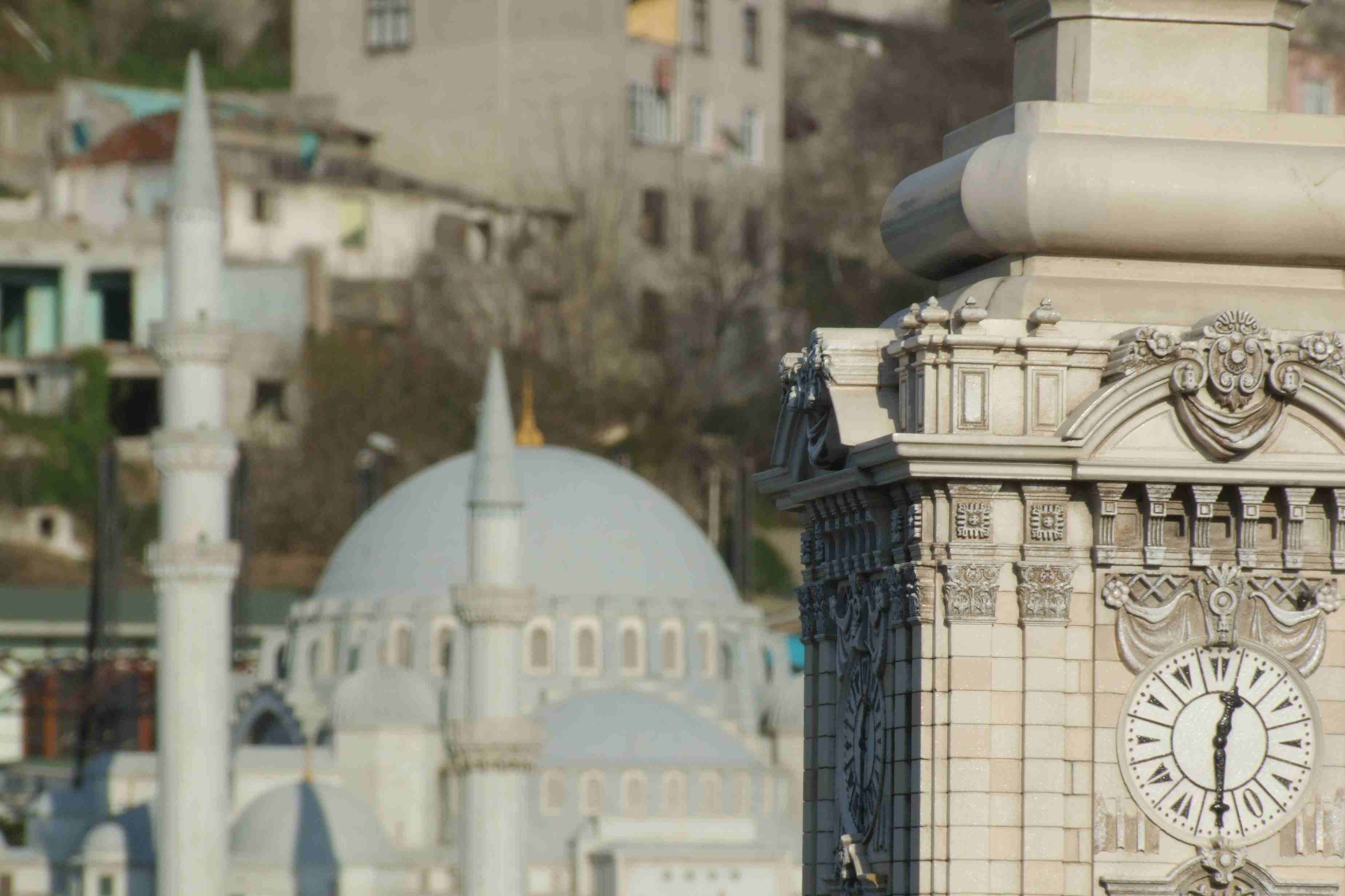Dolmabahce  Suleymaniye.JPG
