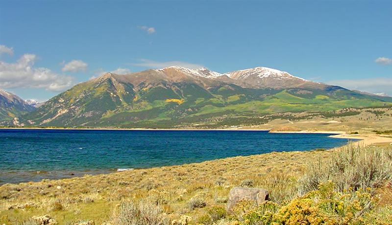  Twin Lakes