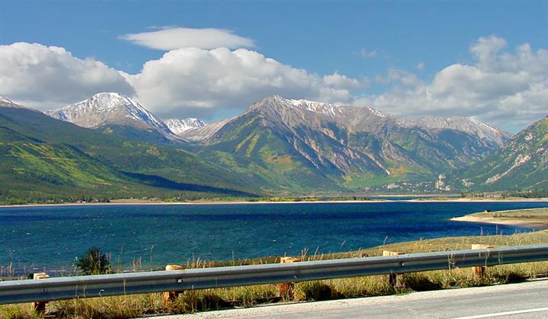  Twin Lakes 