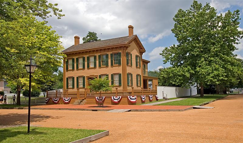 Lincolns Home