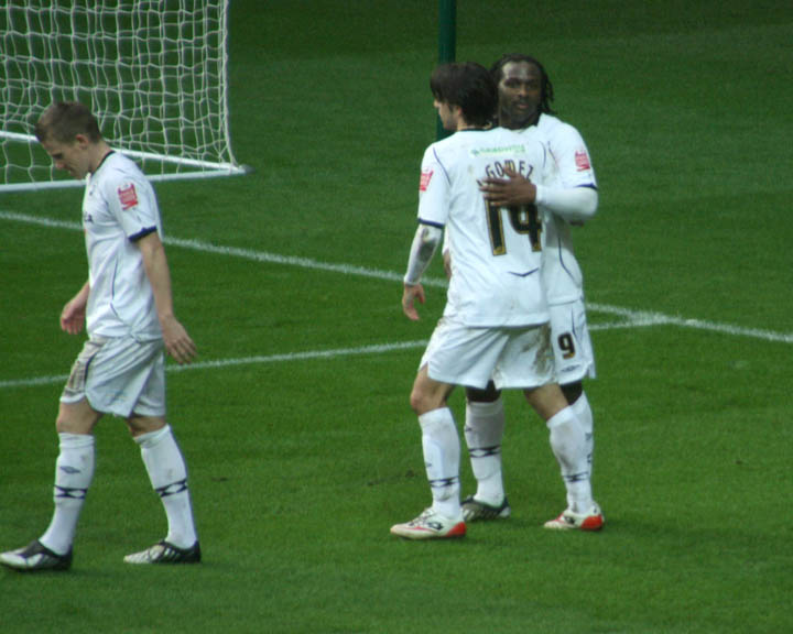 Gomez and Scotland Celebrate!