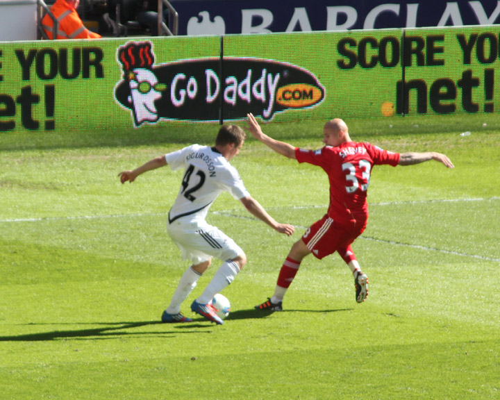 Gylfi Comes Inside