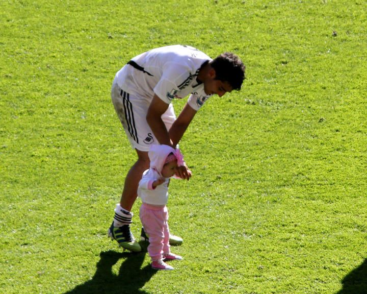 Taylor Having More Trouble Here Than Suarez Gave Him All Afternoon
