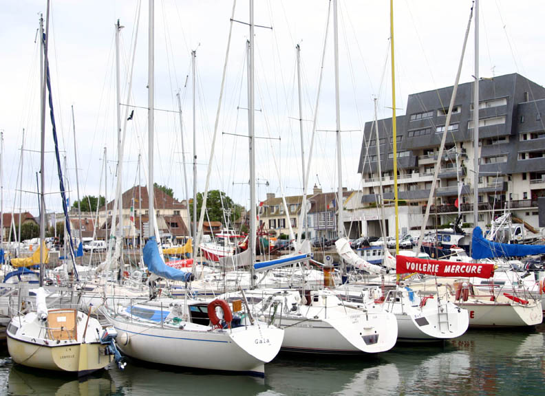 Courseulles Yachts