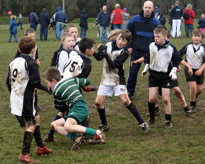 Lewis Tackle