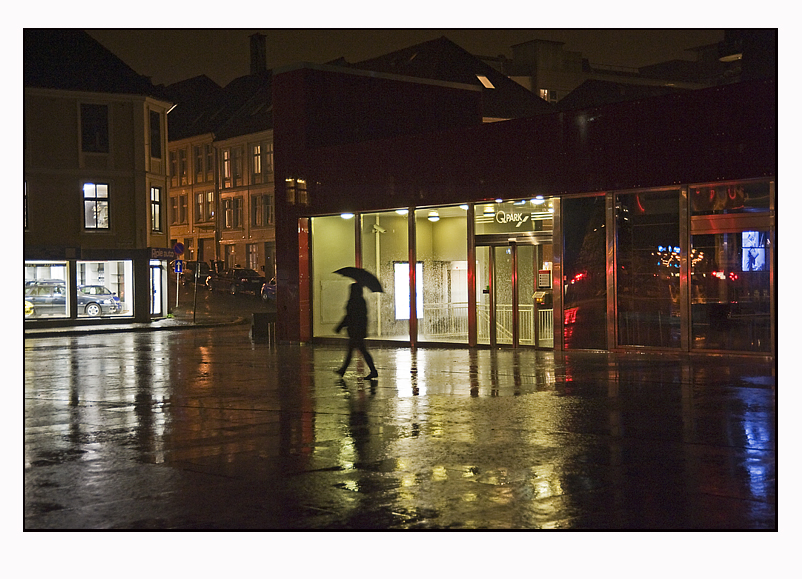 A rainy night 56