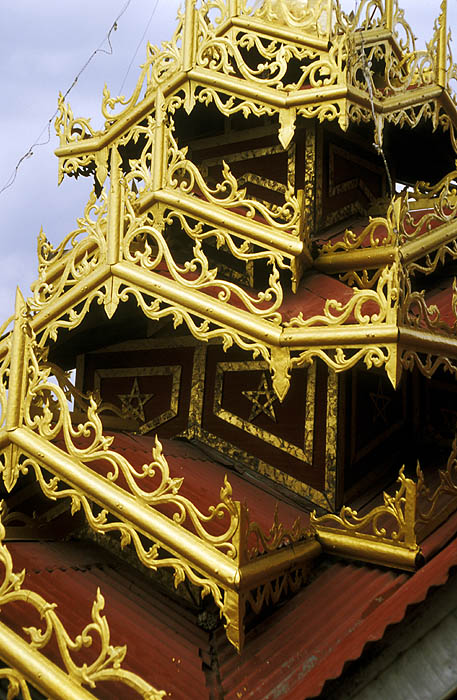 Tiered pagoda roof