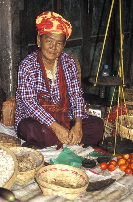 Pa-O vendor in the market at Nyaungshwe on Inle Lake