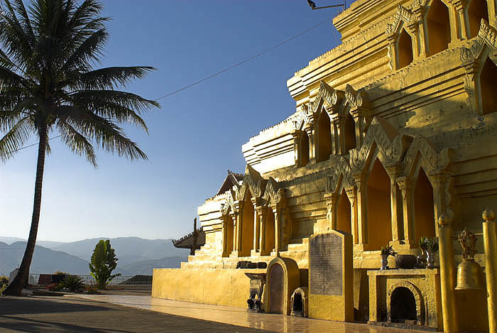 Golden stupa of Wat Jom Kham at Kengtung