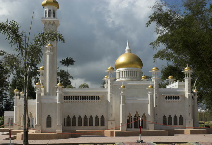 Sultan Oman Ali Saifuddin Mosque, Brunei, at TTI