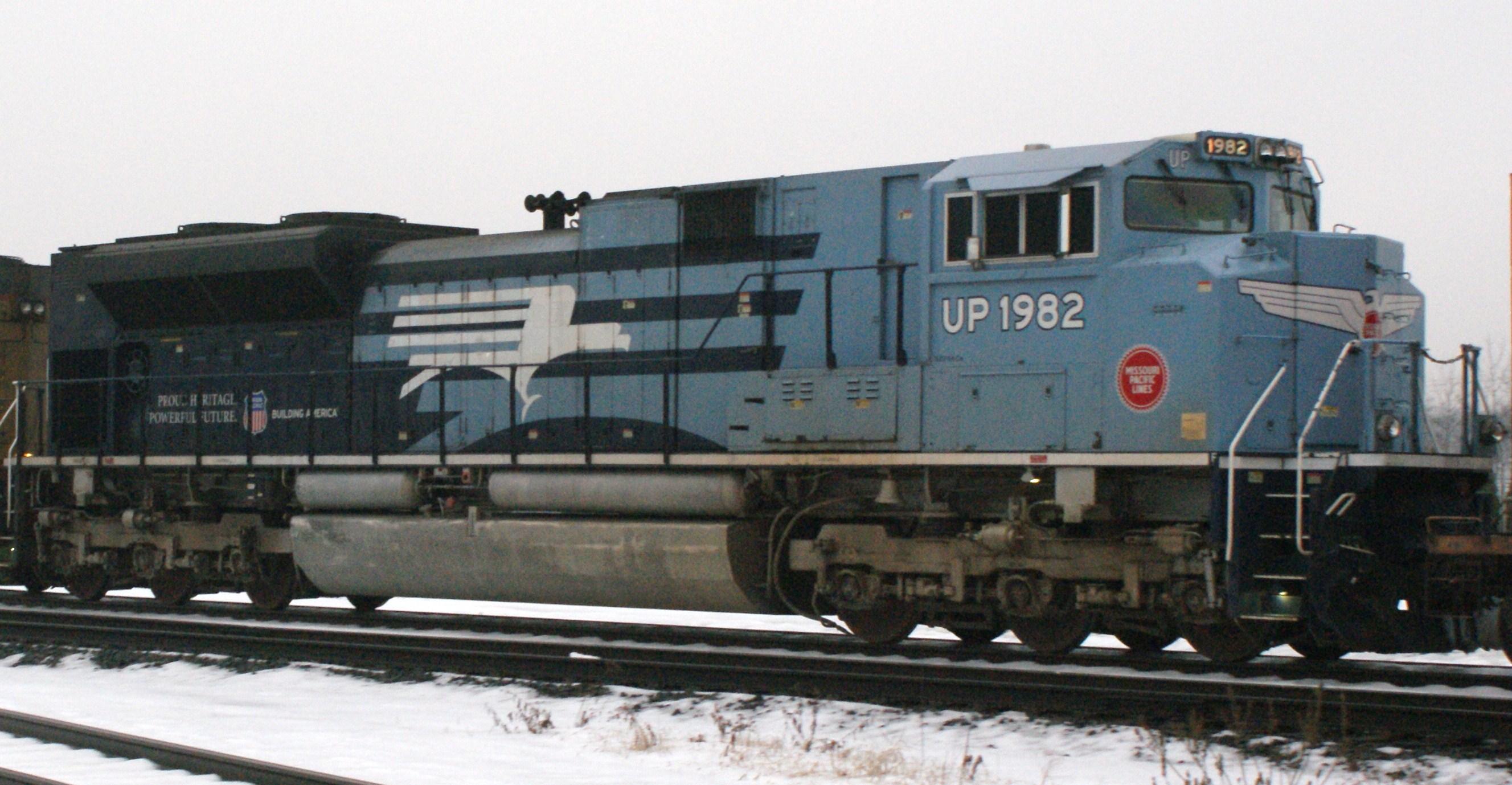 UP 1982 on NS 213