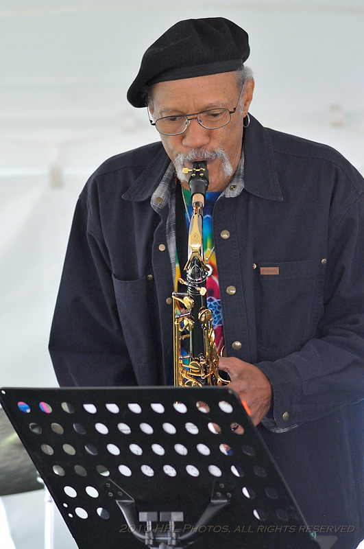 Charles Neville at Paradise Arts - 08.JPG