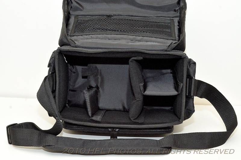 Small Bags 20101212_10 Nikon Shoulder.JPG